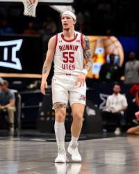 热火正式签下前犹他大学投手，他在夏联在勇士的表现相当不错？