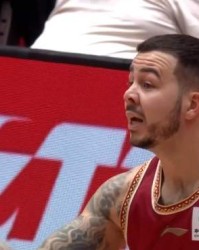 华体会体育-3大外援合砍52分，有惊无险5连胜，升至第4，杜锋爱将空砍13分6帽